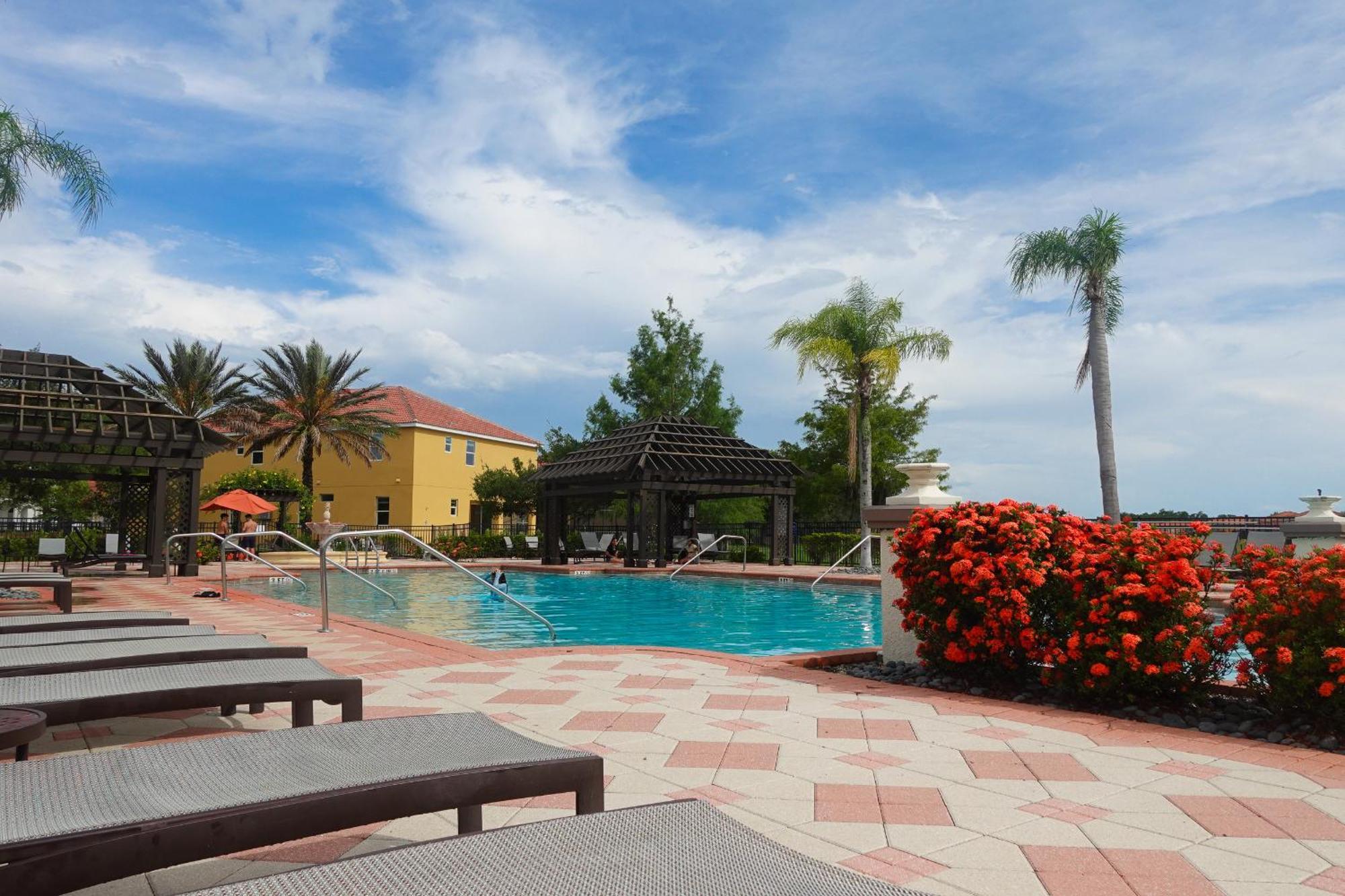 Waterfront Brand New Modern Luxury 8 Bedroom Pool House! Sleeps 16 Kissimmee Extérieur photo